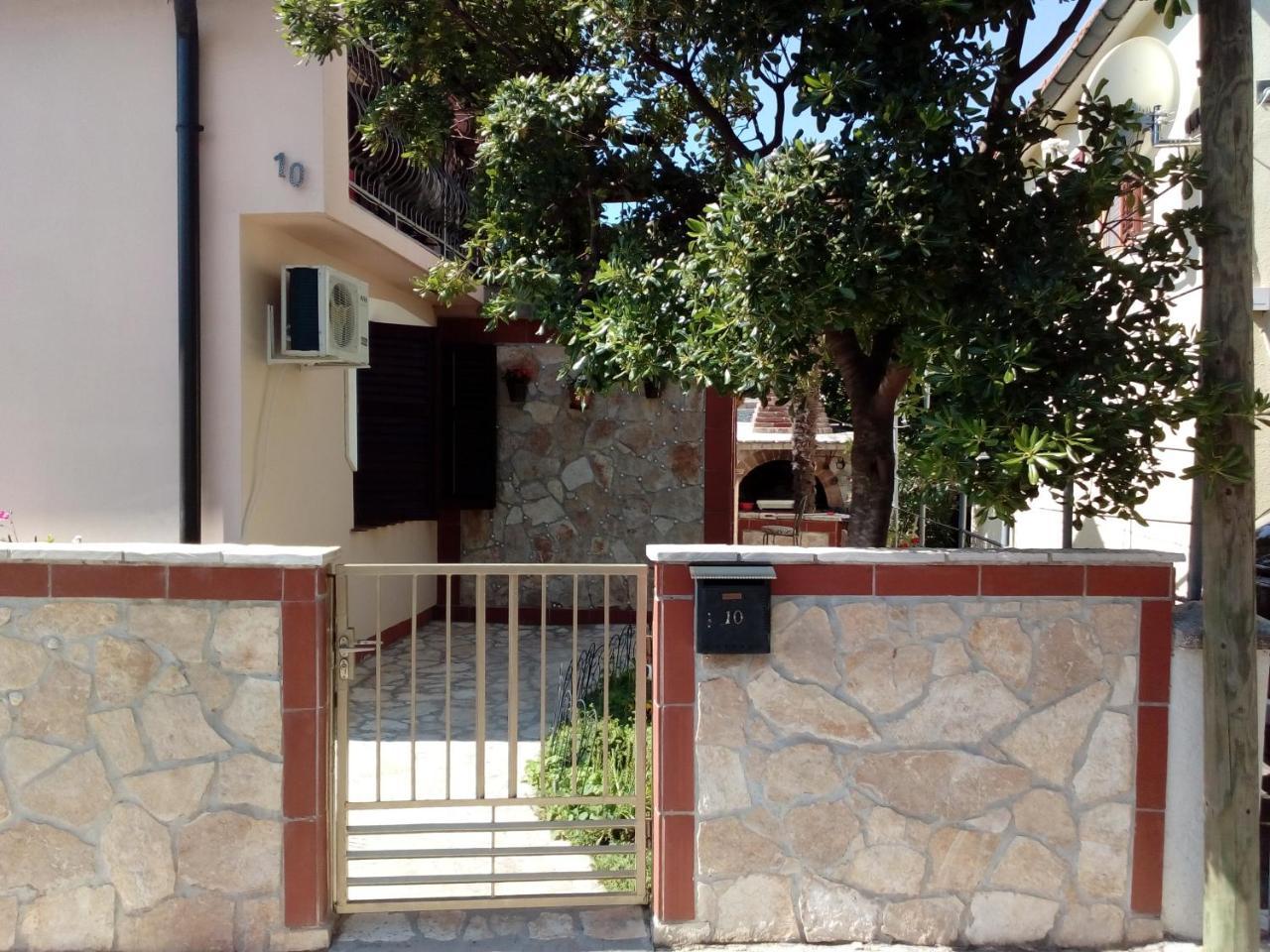 Apartment "Mislav" Gornji Karin Zewnętrze zdjęcie